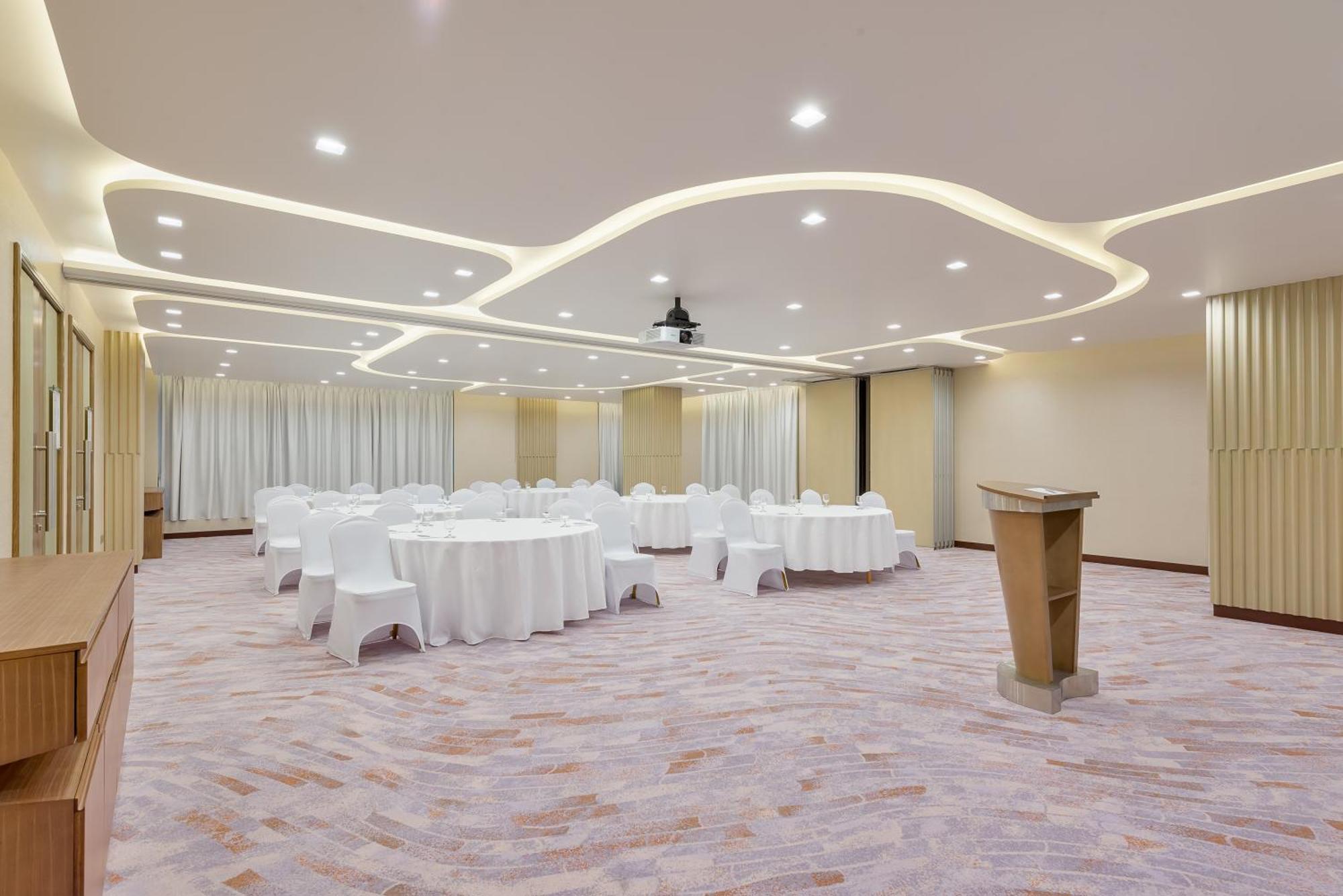 Intercityhotel Bawshar Mascate Esterno foto