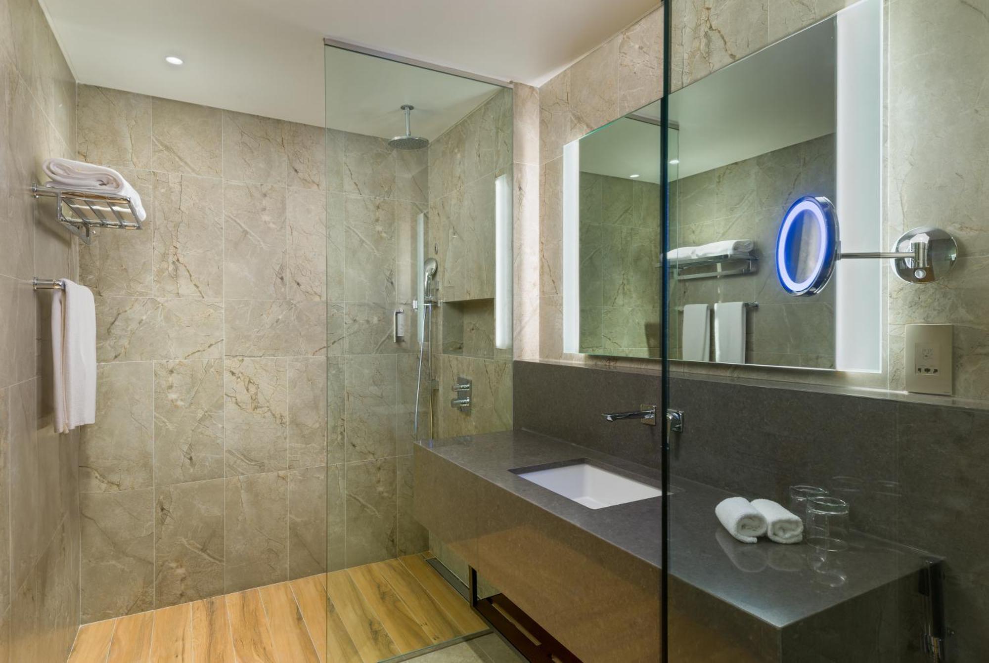 Intercityhotel Bawshar Mascate Esterno foto